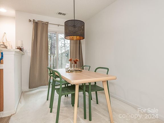 3rd image of 5965 Cougar Ln