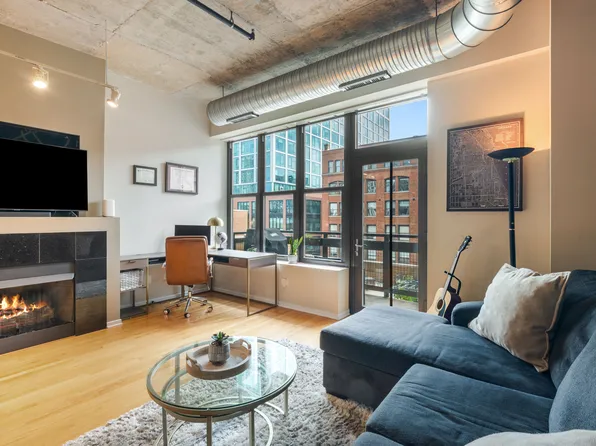 849 N Franklin St, Chicago, IL