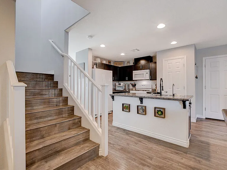 1045 Spotted Saddle St — Photo 18