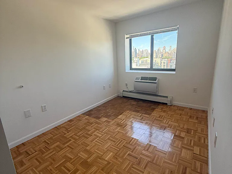 21-10 31st Ave #12 — Photo 12