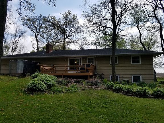 4th image of 1133 N Belmont Ave
