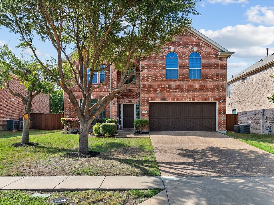 1st image of 5565 Crimson Oaks Dr