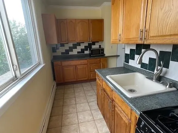 14 Meadow Street image 36 of 49