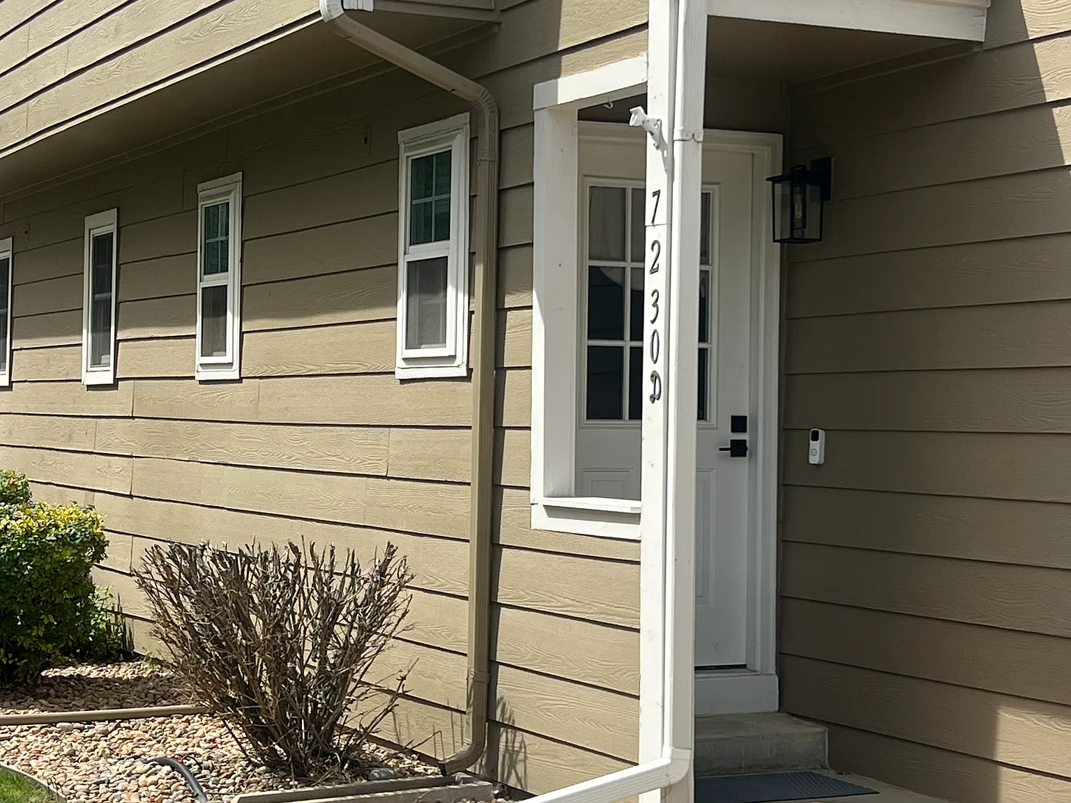 2 bed, 1008 sqft, $2,300 — Photo 3