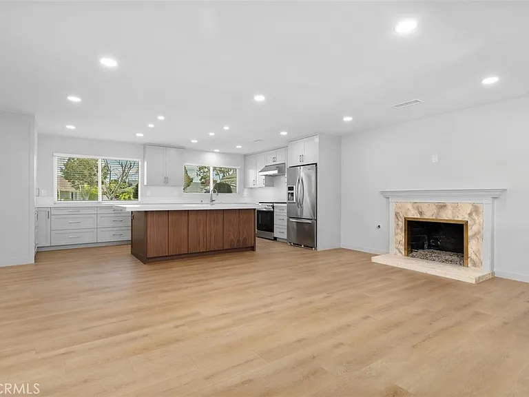15881 Pilgrim Cir — Photo 6