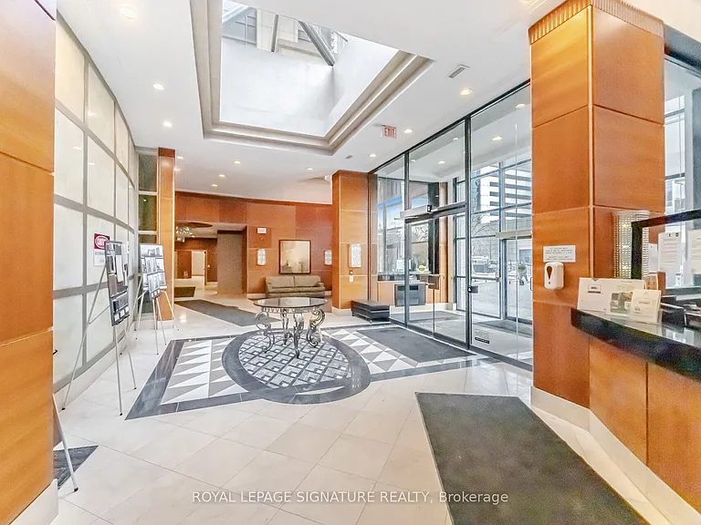 153 Beecroft Rd N #Penthouse 109 — Photo 3