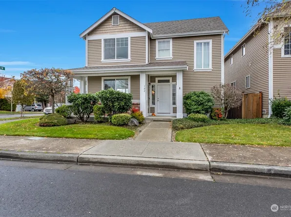 702 La Grande Boulevard, Puyallup, WA 98373