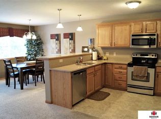 8528 Dewitt Rd, Lincoln, NE 68526