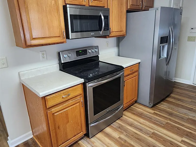194 Tyson Glen Dr — Photo 6