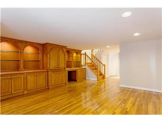 Rented by Douglas Elliman | media 17