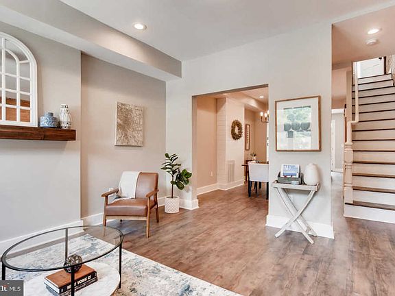 4th image of 2605 E Fairmount Ave