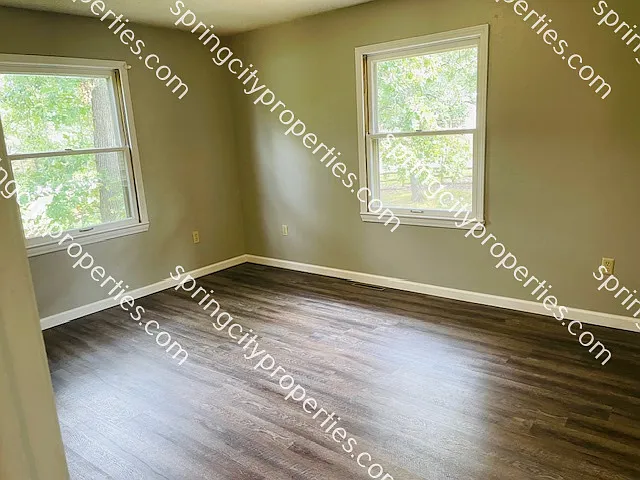 505 W Carman Rd — Photo 23