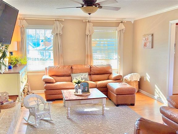 5th image of 99 Wildmarsh Rd