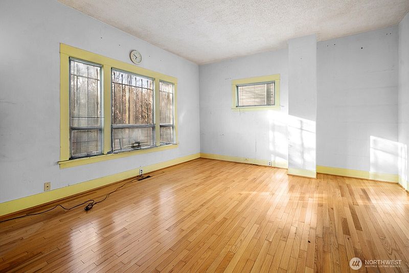 3rd image of 3226 S Edmunds Street