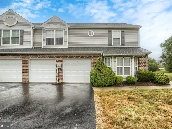 138 Kestrel Ct, Hummelstown, PA 17036