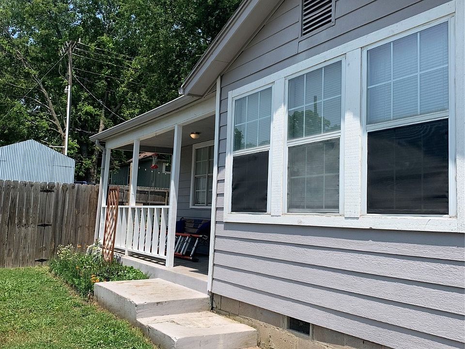 1st image of 107 N Kates Ave
