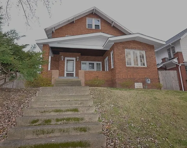 123 Blymyer Av - Mansfield - Single Family — Photo 2