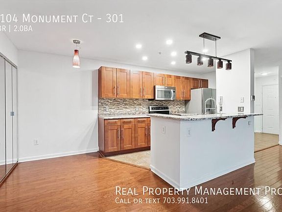 3rd image of 4104 Monument Ct Unit 301