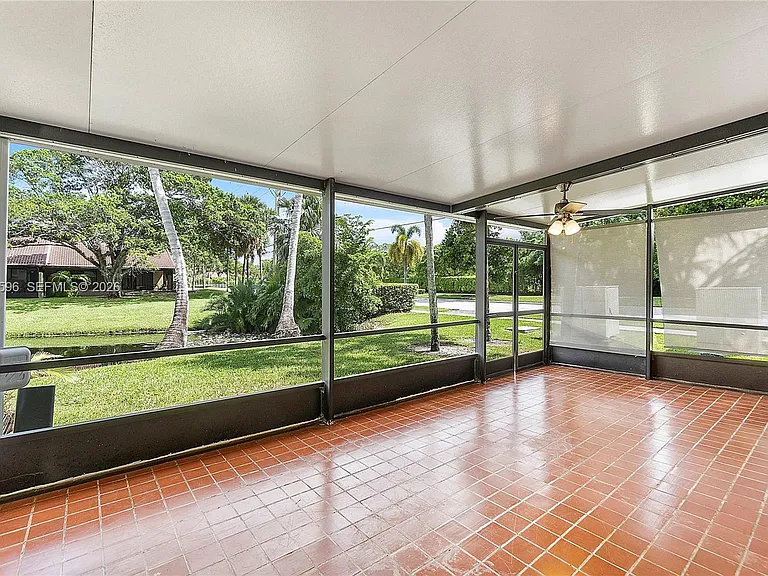 398 Fern Dr #10-6 — Photo 25