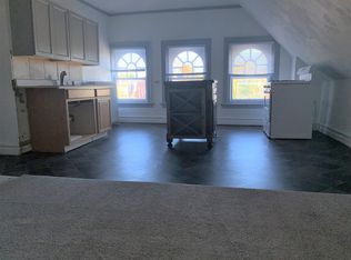 973 N Main St APT 5, Rockford, IL 61103