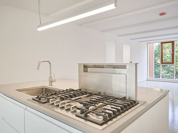 5th image of 108 W 123rd St #3