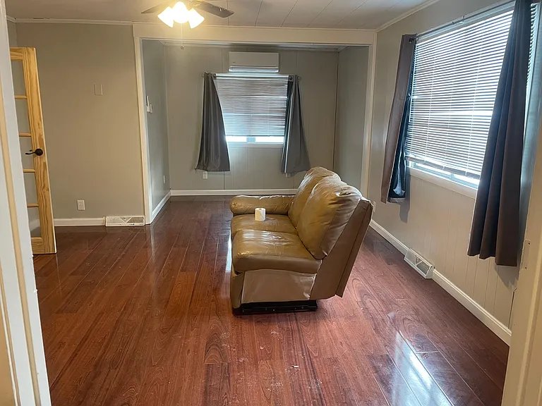3187 Abbott Rd — Photo 10