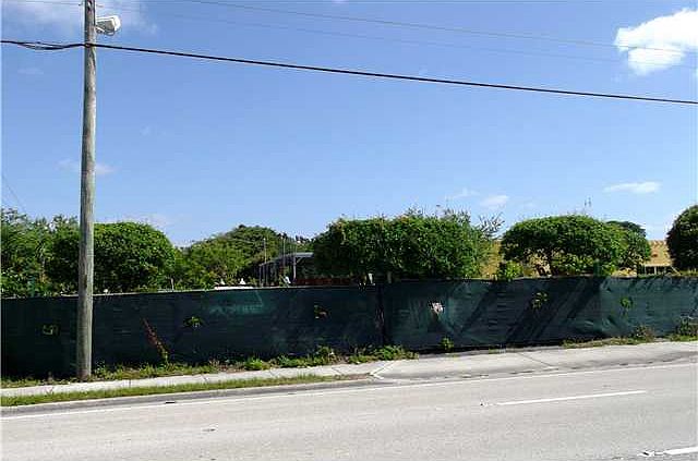 2nd image of 2519 Floral Road