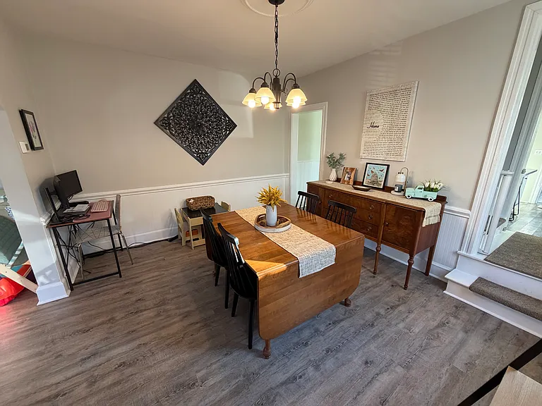 307 S Whiteoak St — Photo 5