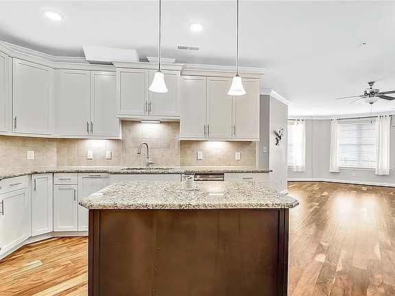 5th image of 100 Laydon Way Ste 3A