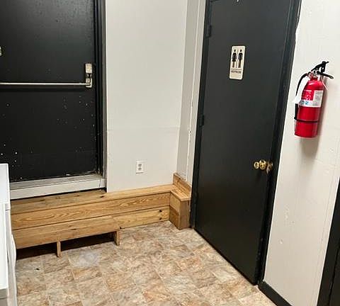 3rd image of 320 Church St