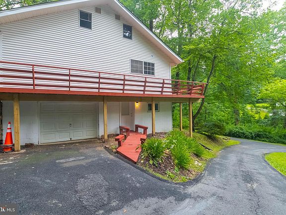2nd image of 2525 Friendship Rd