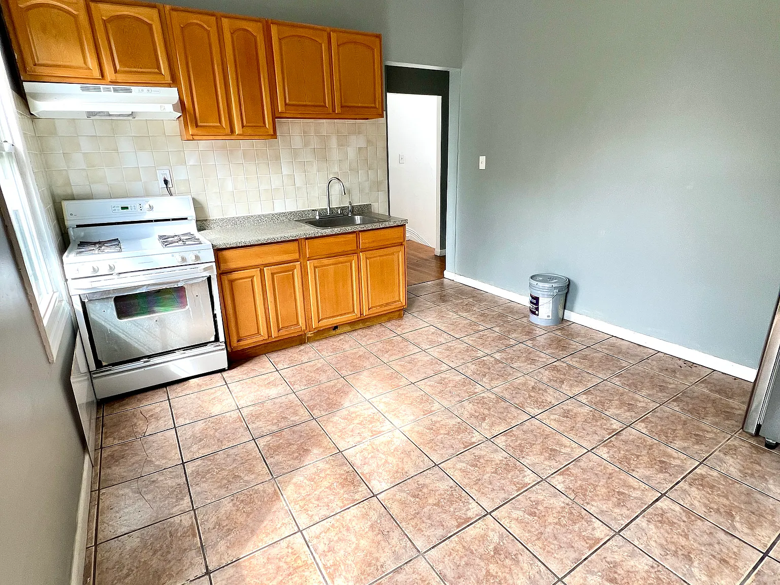 1 bed, 750 sqft, $1,750 — Photo 4