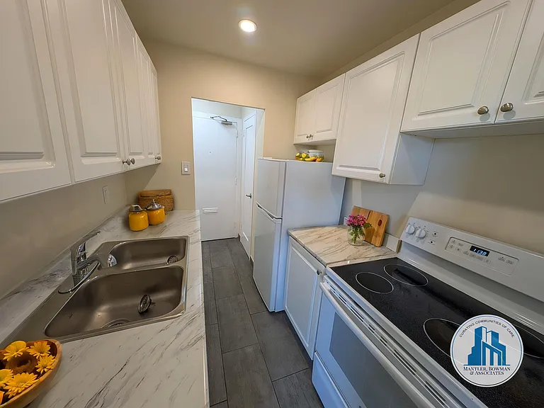 3370 Havenwood Dr #502 — Photo 14