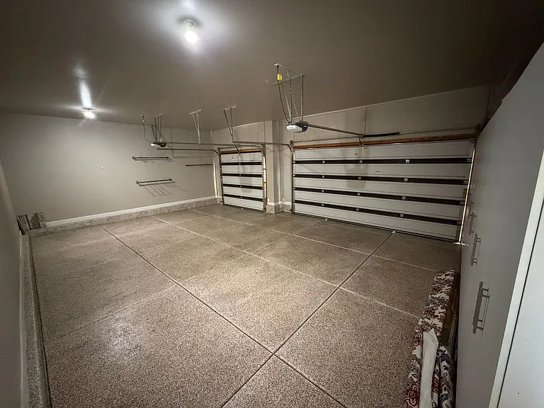 469 E Barcelona Dr — Photo 17