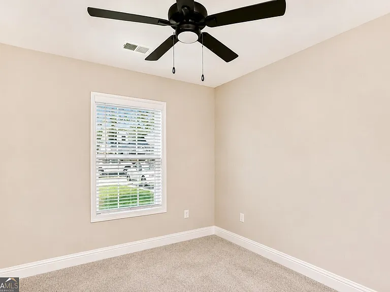 419 Madison Ave — Photo 11