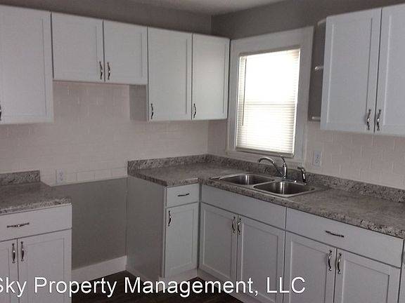 2nd image of 2604 Raible Ave