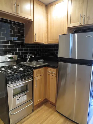 Rented by Waverly Realty Associates | media 6