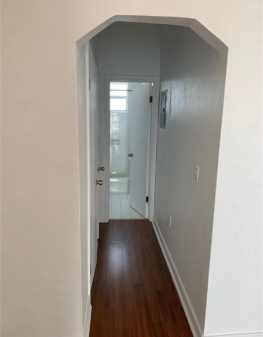1 bed, 650 sqft, $1,800 — Photo 3