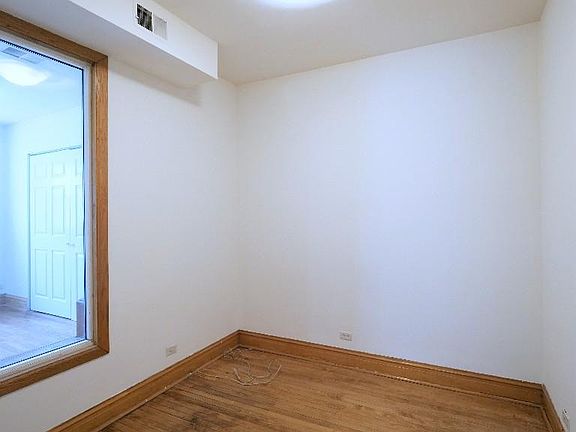 3rd image of 2871 N Milwaukee Ave #2