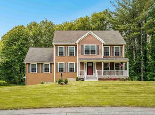 15 Orchard Park Ln, Hudson, NH 03051