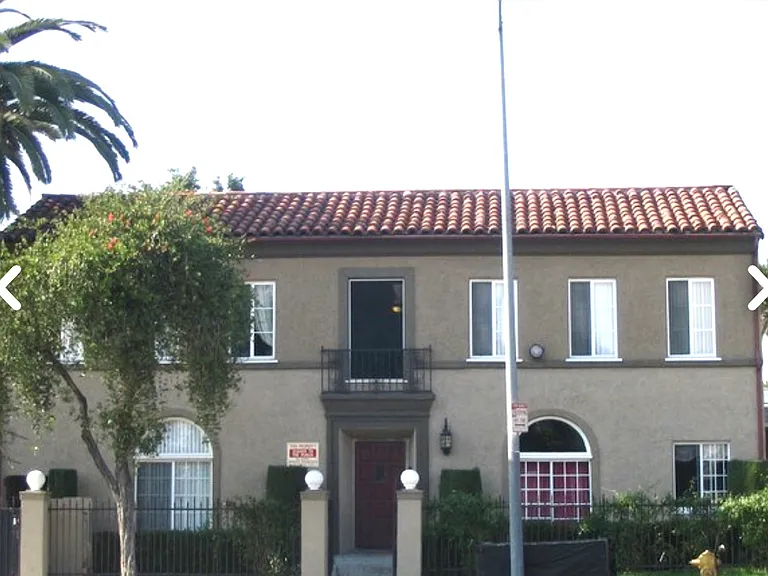 2329 Crenshaw Blvd — Photo 11