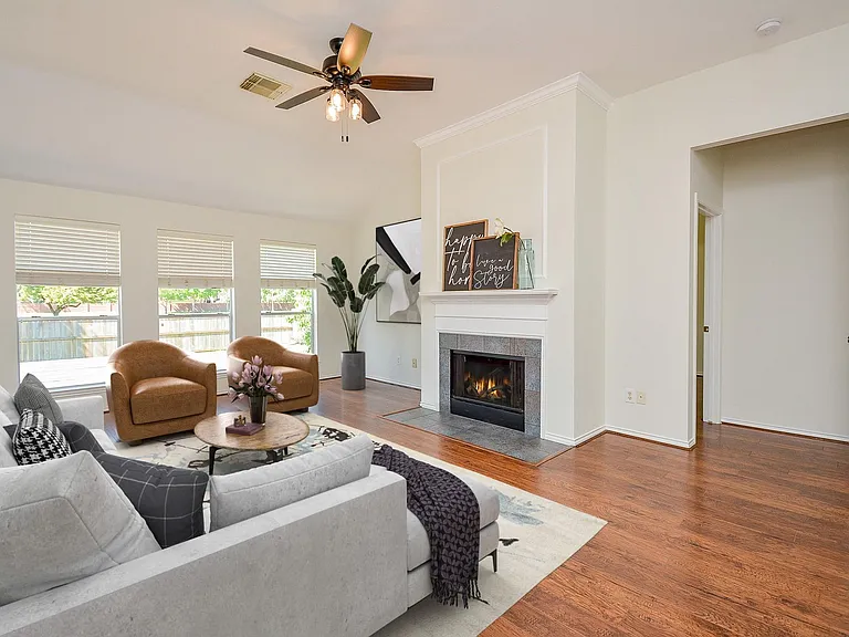 3815 Summerfield Dr — Photo 7