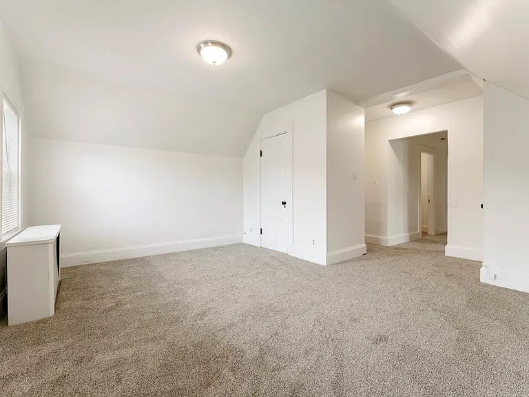 247 Park St #3 — Photo 22