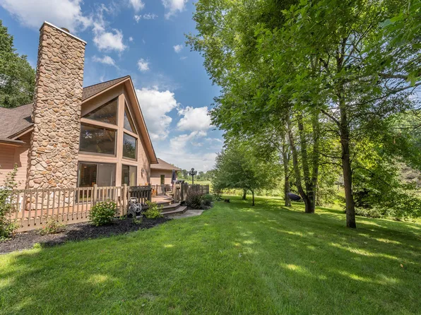10921 E De Ave, Richland, MI 49083