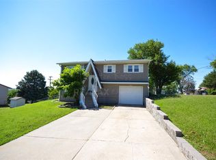 1711 W 17th St, Junction City, KS 66441