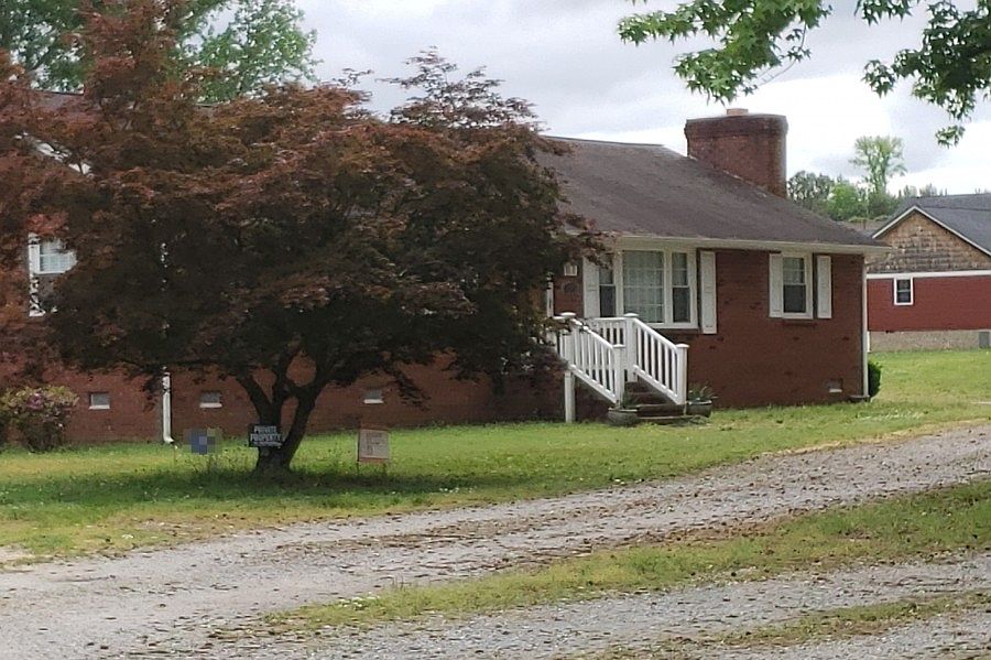 1st image of 3802 Woodside Ct
