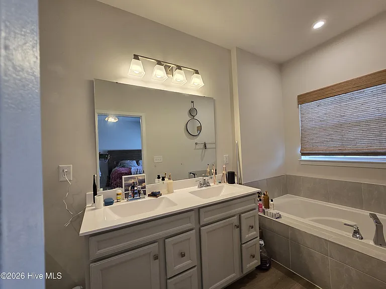 302 Fost Blvd — Photo 8