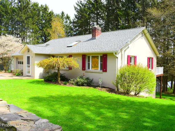 544 Lake Ave, Montrose, PA 18801