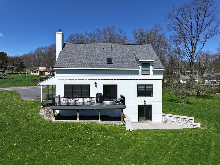 1100 Snyder Hill Rd — Photo 30