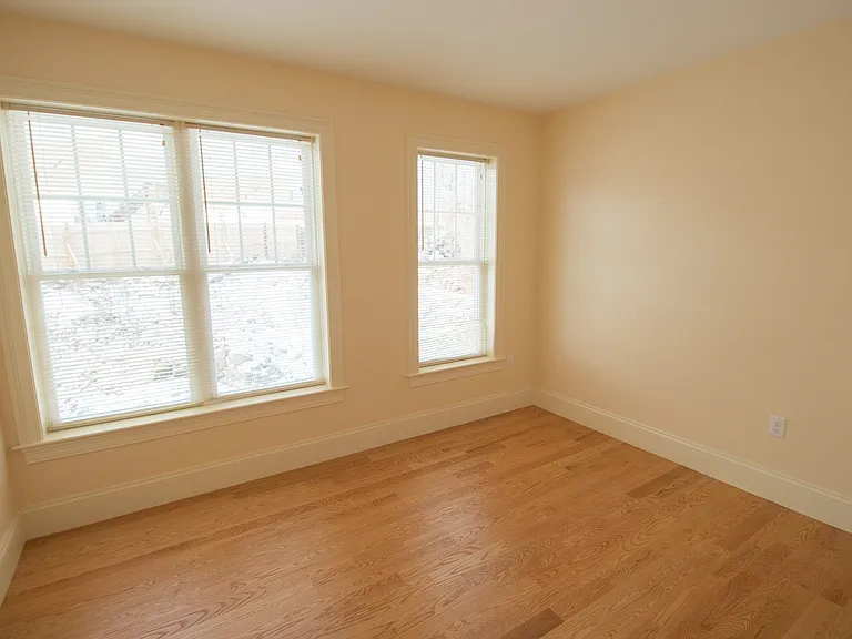 5165 Washington St #7 — Photo 14
